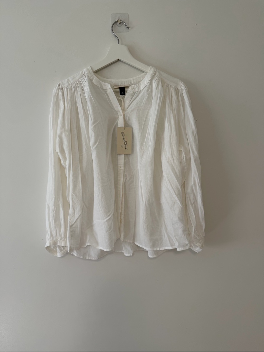 Universal Thread White Button-Front Peasant Blouse. 100% cotton